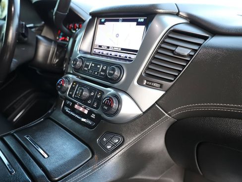 Used 2018 Chevrolet Suburban Premier image 23