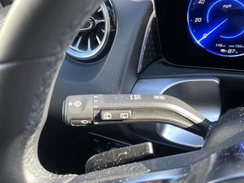 Certified 2024 Mercedes-Benz EQB 300 4MATIC image 21