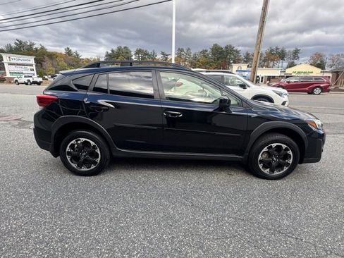 Used 2023 Subaru Crosstrek 2.0i Premium image 2
