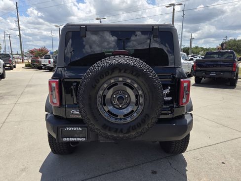 Used 2025 Ford Bronco Outer Banks w/ Sasquatch Package AWD/4WD image 8