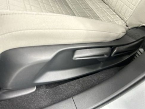 New 2026 Honda HR-V LX image 19