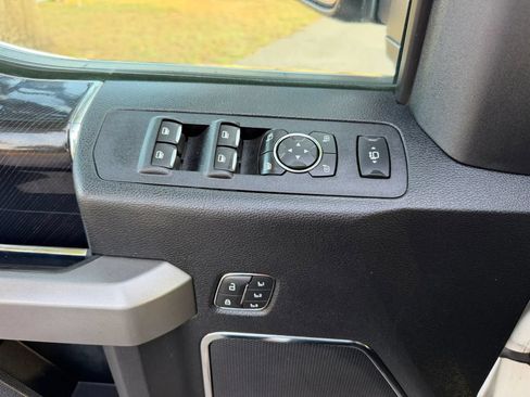 Used 2020 Ford F350 Platinum w/ Snow Plow Prep Package AWD/4WD image 42