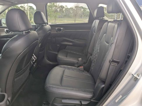 Used 2021 Kia Sorento SX Prestige AWD/4WD image 21