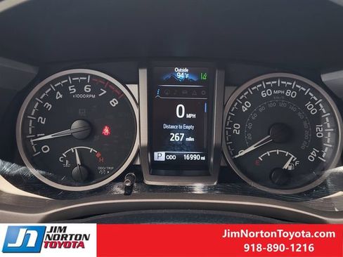 Used 2023 Toyota Tacoma Limited w/ Nightshade Package AWD/4WD image 17