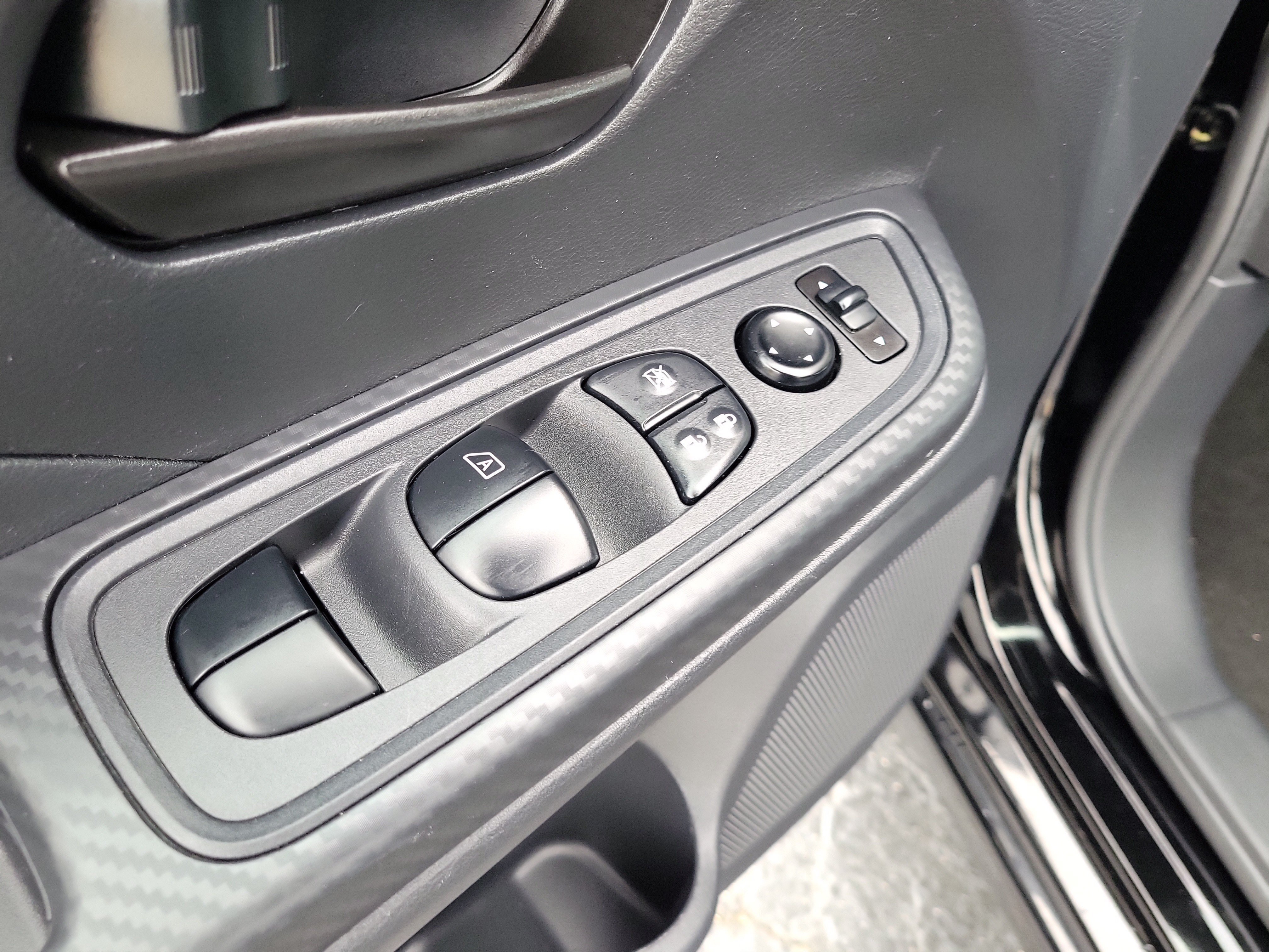 Certified 2025 Nissan Versa S w/ S Plus Package FWD image 17