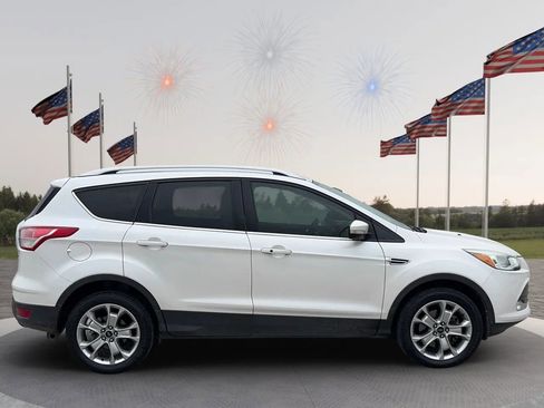 Used 2015 Ford Escape Titanium FWD image 8