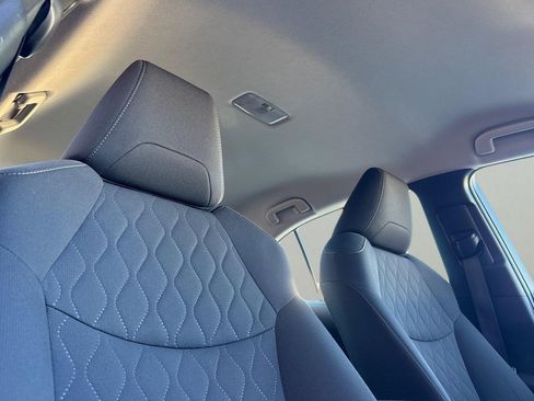 Used 2022 Toyota Corolla LE image 20