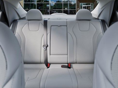 New 2026 Hyundai Elantra Limited image 12