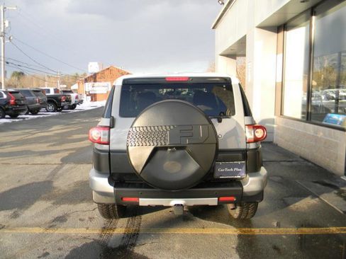 Used 2014 Toyota FJ Cruiser 4WD 4.0L V6 HARD TO FIND SUV w/ Upgrade Package image 7