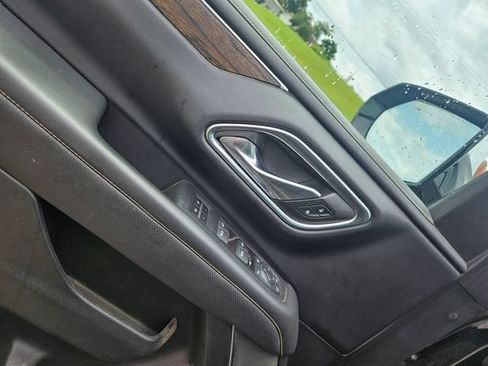 Used 2023 Chevrolet Tahoe Premier RWD image 11