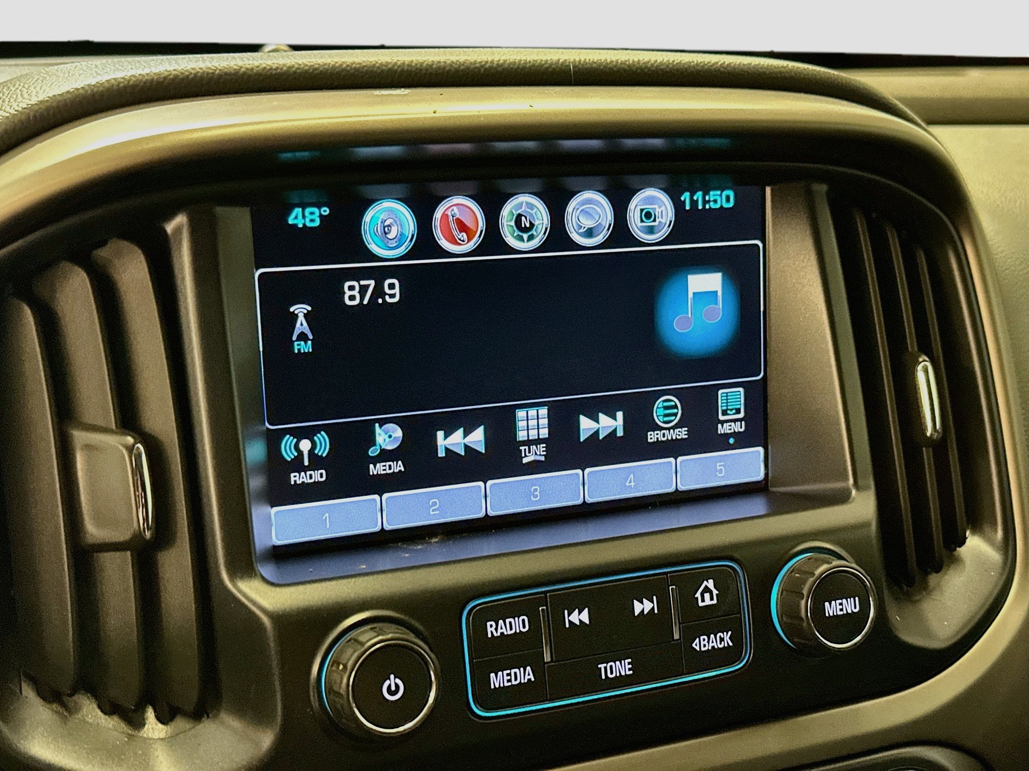 Used 2018 Chevrolet Colorado Z71 AWD/4WD image 21