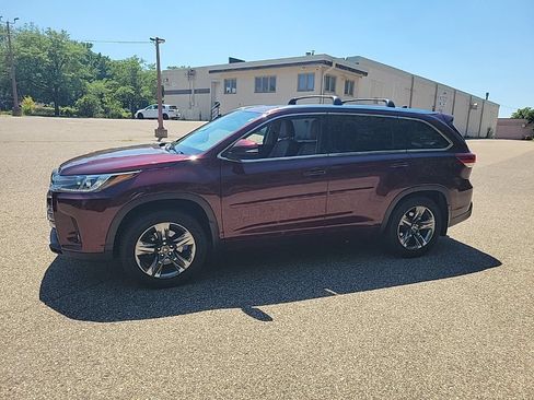 Used 2017 Toyota Highlander Limited Platinum w/ Protection Package #3 AWD/4WD image 26