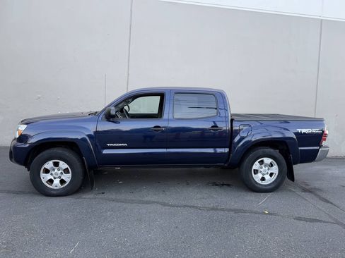 Used 2013 Toyota Tacoma 4x4 Double Cab w/ TRD Off-Road Pkg image 4