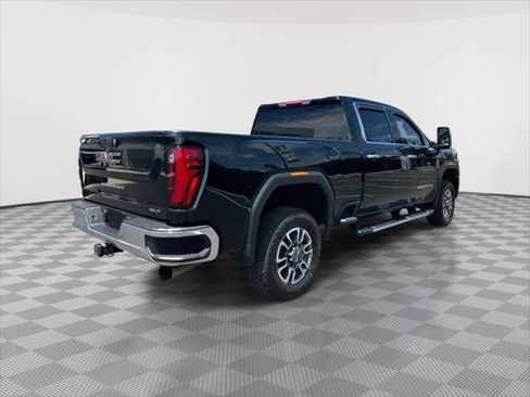 Used 2024 GMC Sierra 3500 SLT w/ SLT Convenience Package AWD/4WD image 3