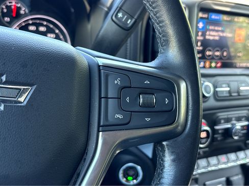 Used 2020 Chevrolet Silverado 1500 RST image 18