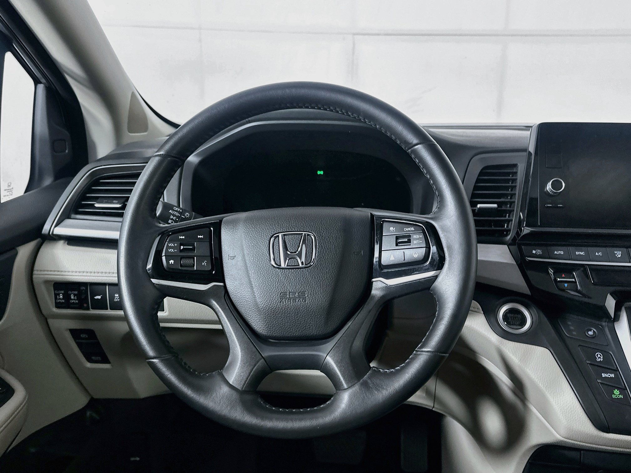 Used 2025 Honda Odyssey EX-L image 17