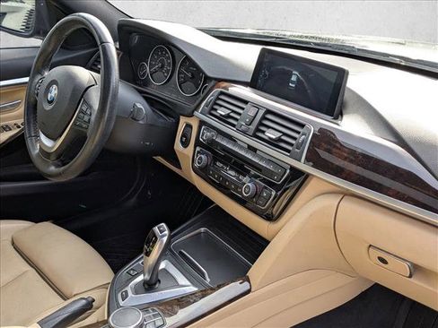 Used 2017 BMW 330e image 21