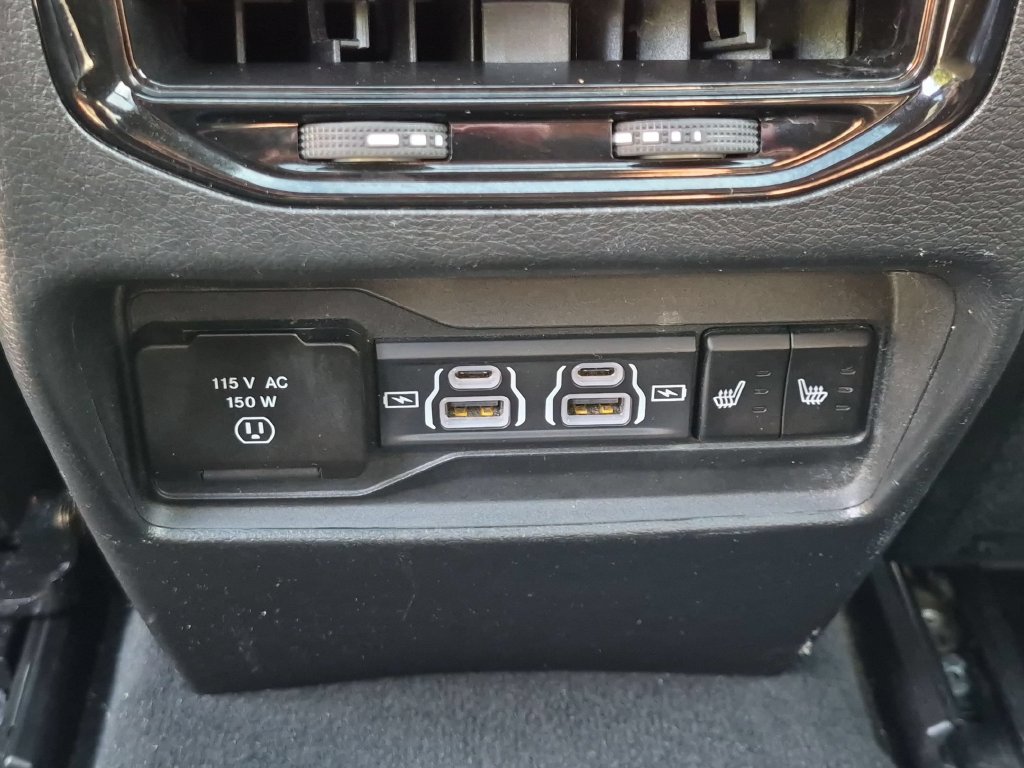 Used 2025 Jeep Grand Cherokee Limited AWD/4WD image 26