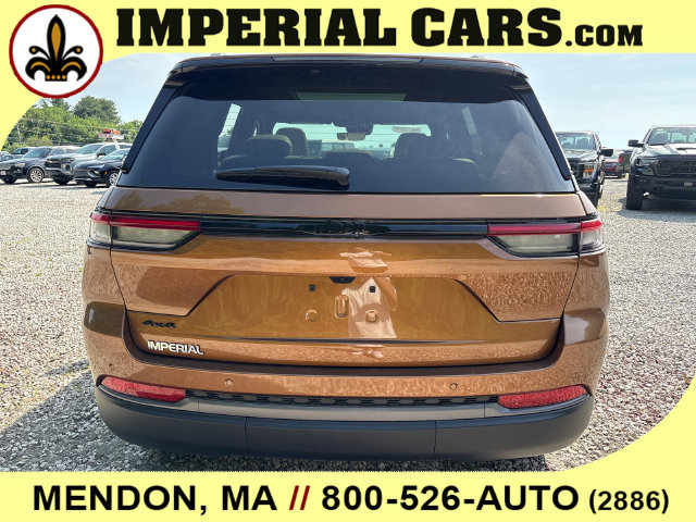 New 2026 Jeep Grand Cherokee Limited w/ Limited Altitude Package AWD/4WD image 10