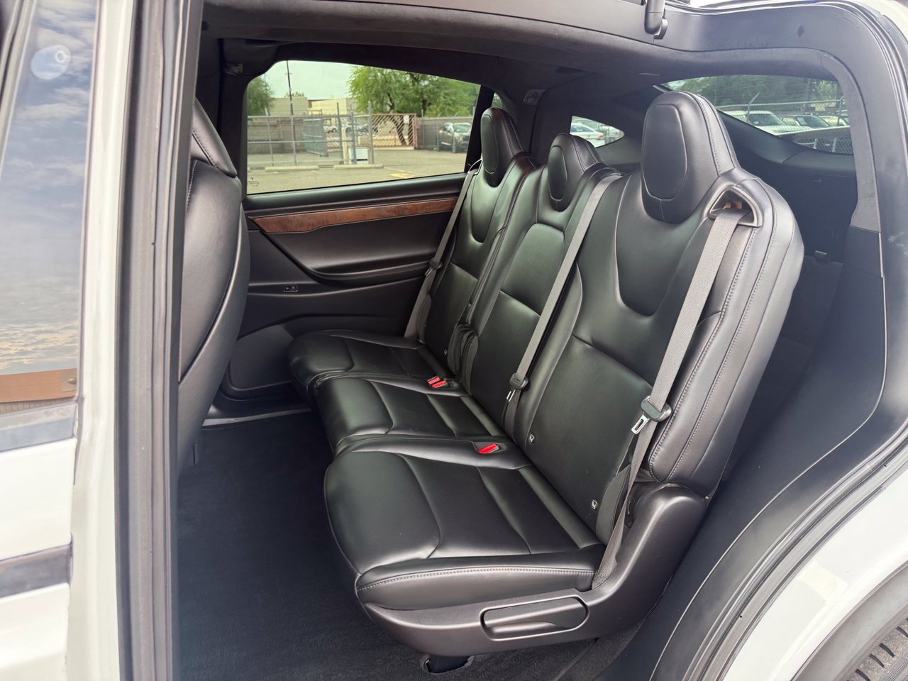 Used 2020 Tesla Model X Long Range AWD/4WD image 9