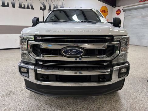 Used 2022 Ford F250 XLT AWD/4WD image 2