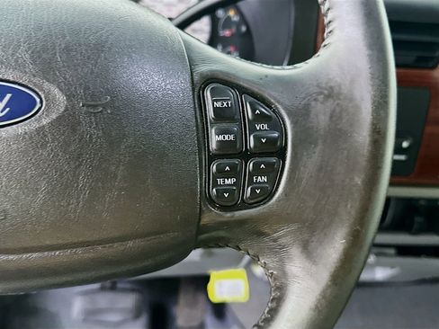 Used 2005 Ford F250 Lariat AWD/4WD image 24