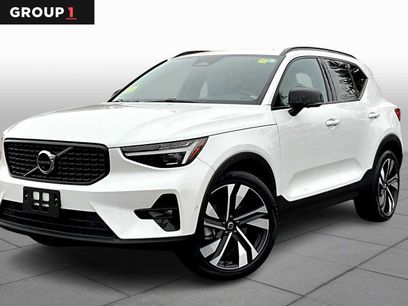 Certified 2023 Volvo XC40 B5 Ultimate w/ Protection Package Premier