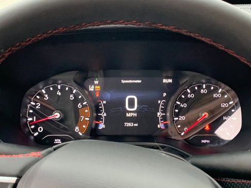 Used 2024 Jeep Compass Trailhawk image 28