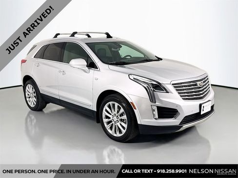 Used 2017 Cadillac XT5 Platinum image 3