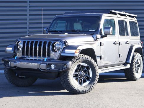 Used 2021 Jeep Wrangler Unlimited Sahara image 1