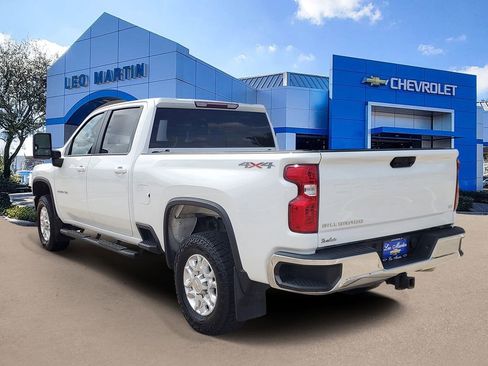 Used 2021 Chevrolet Silverado 2500 LT w/ Fleet Comfort Package image 4