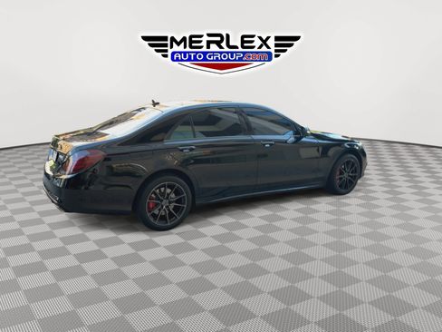 Used 2017 Mercedes-Benz S 550 Sedan w/ Sport Package image 8
