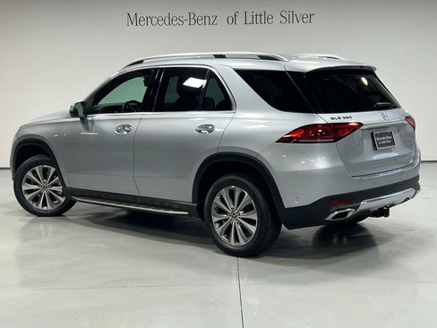 Used 2022 Mercedes-Benz GLE 350 4MATIC image 3