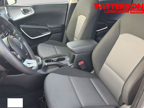 Used 2024 Kia Soul LX w/ Option Group 015 FWD image 14