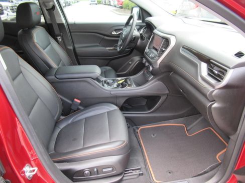 Used 2023 GMC Acadia AT4 w/ Technology Package AWD/4WD image 10