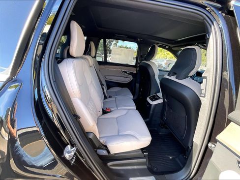 New 2026 Volvo XC90 T8 Plus w/ Protection Package AWD/4WD image 27