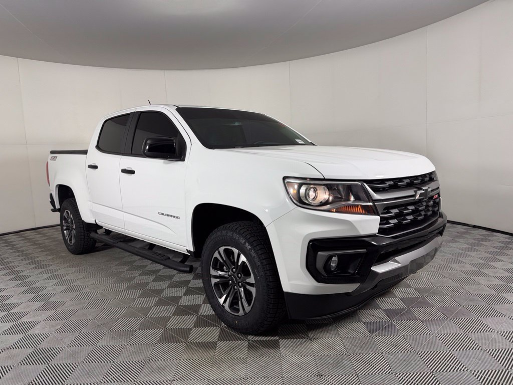 Used 2022 Chevrolet Colorado Z71 AWD/4WD image 5