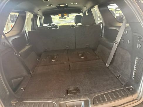 Used 2025 Dodge Durango GT AWD/4WD image 11