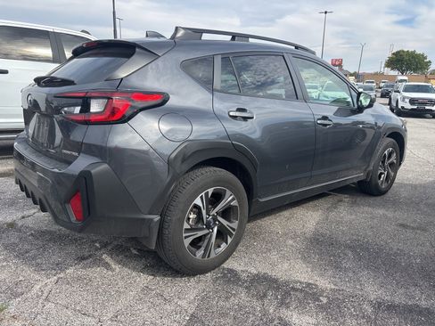 Used 2024 Subaru Crosstrek 2.0i Premium image 6