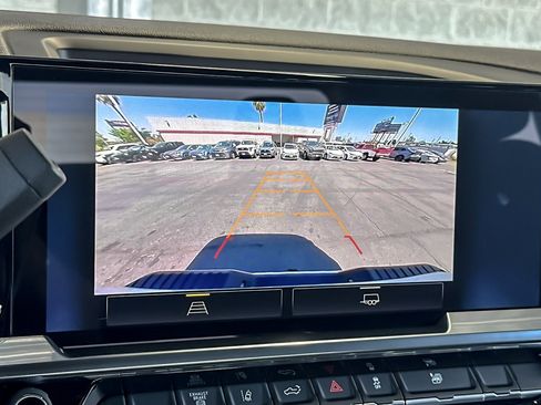 Used 2025 Chevrolet Silverado 2500 LT w/ Convenience Package AWD/4WD image 18