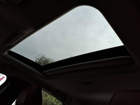 Used 2024 MAZDA MAZDA3 s image 13