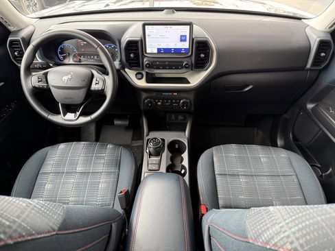 Used 2024 Ford Bronco Sport Heritage w/ Heritage Convenience Package image 27