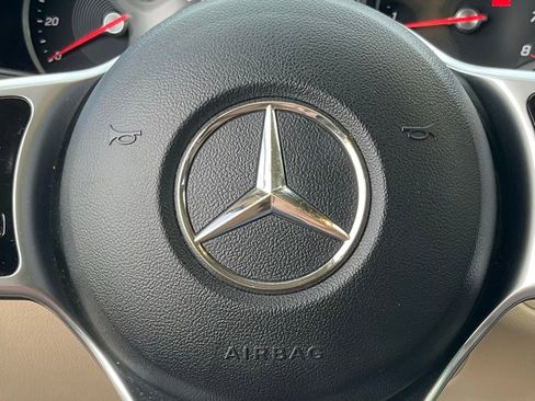 Used 2021 Mercedes-Benz GLC 300 image 47