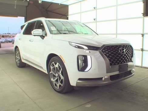 Used 2022 Hyundai Palisade Calligraphy image 3