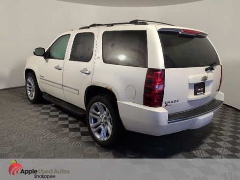 Used 2011 Chevrolet Tahoe LTZ image 4