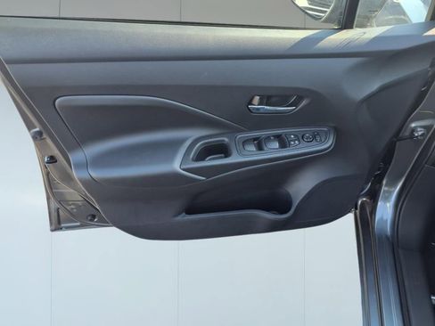 New 2025 Nissan Versa SV w/ Trunk Package image 9