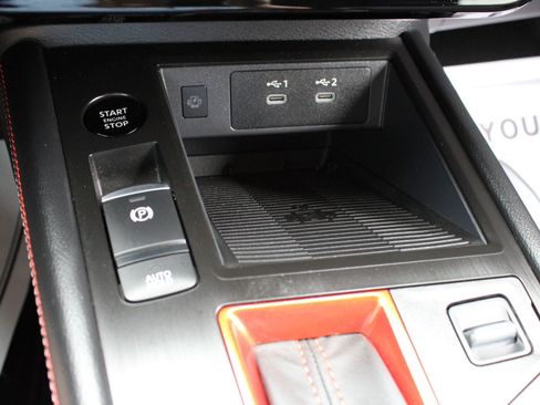 Used 2025 Nissan Kicks SR FWD image 40