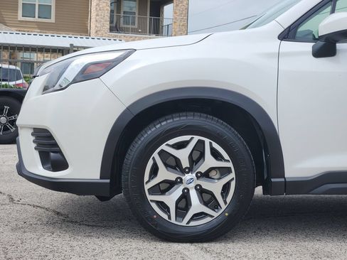 Certified 2022 Subaru Forester Premium AWD/4WD image 7