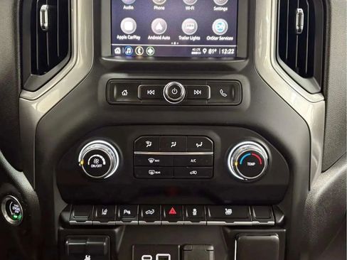 Used 2024 Chevrolet Silverado 2500 Custom w/ Custom Value Package image 17