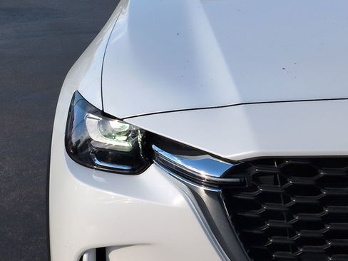 Used 2024 MAZDA CX-90 3.3 Turbo w/ Select Package image 10